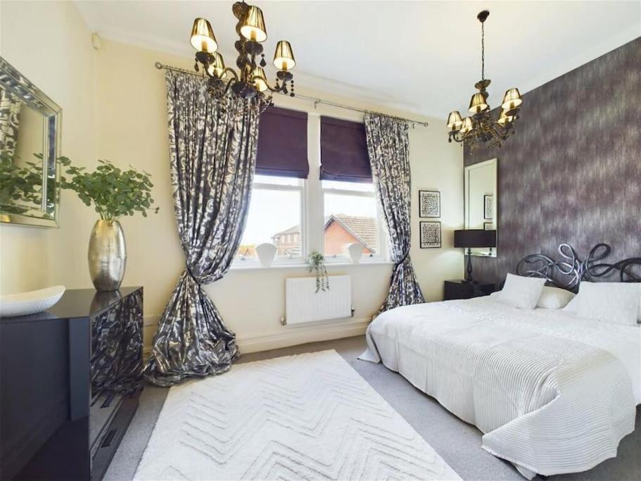 Upmarket Apartment In Ormskirk Extérieur photo